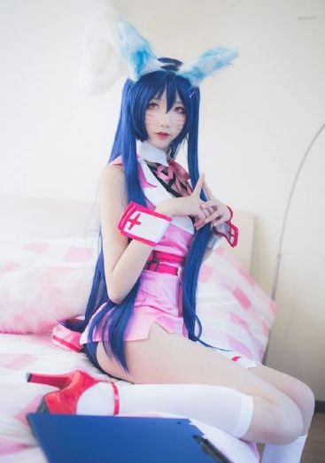 海边的女人
