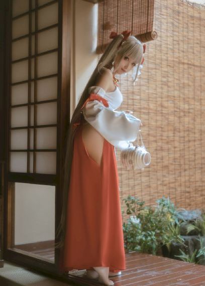少女1