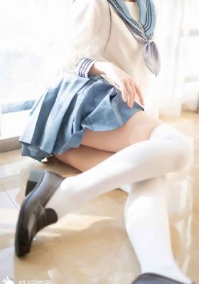电影不扣钮的女孩
