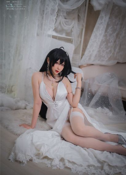 鬓边有朵栀子肥