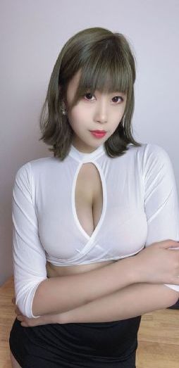 美女18免费