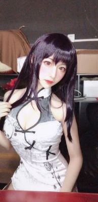 《他在逆光中告白》免费观看